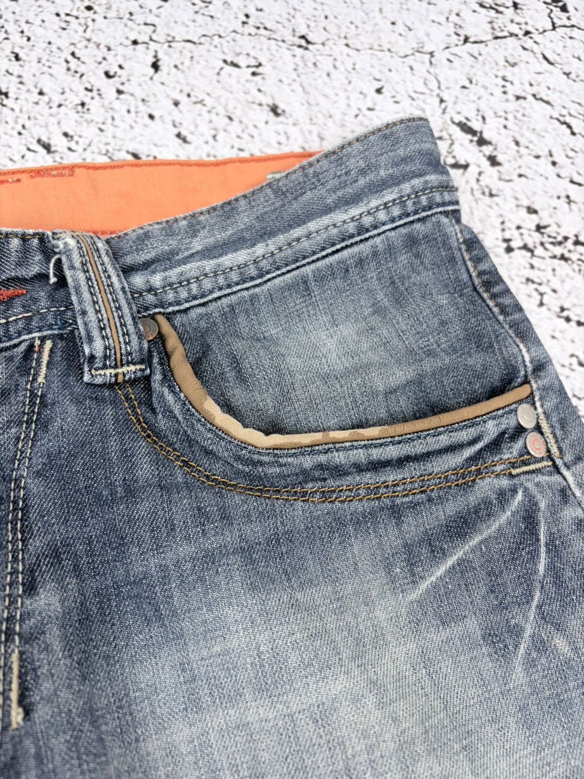 Diesel ⁠Vintage Diesel Distressed Jeans Y2K Archive Denim Size US 30 / EU 46 - 9 Thumbnail