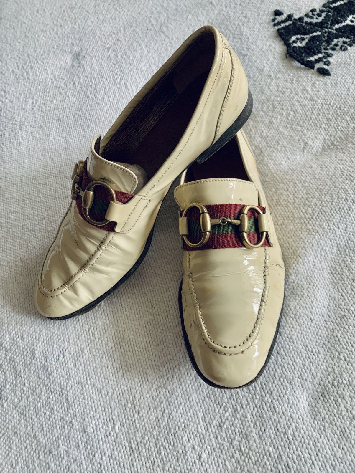 Gucci Gucci Brixton beige horsebit 35,5 loafer Size US 6 / IT 36 - 1 Thumbnail