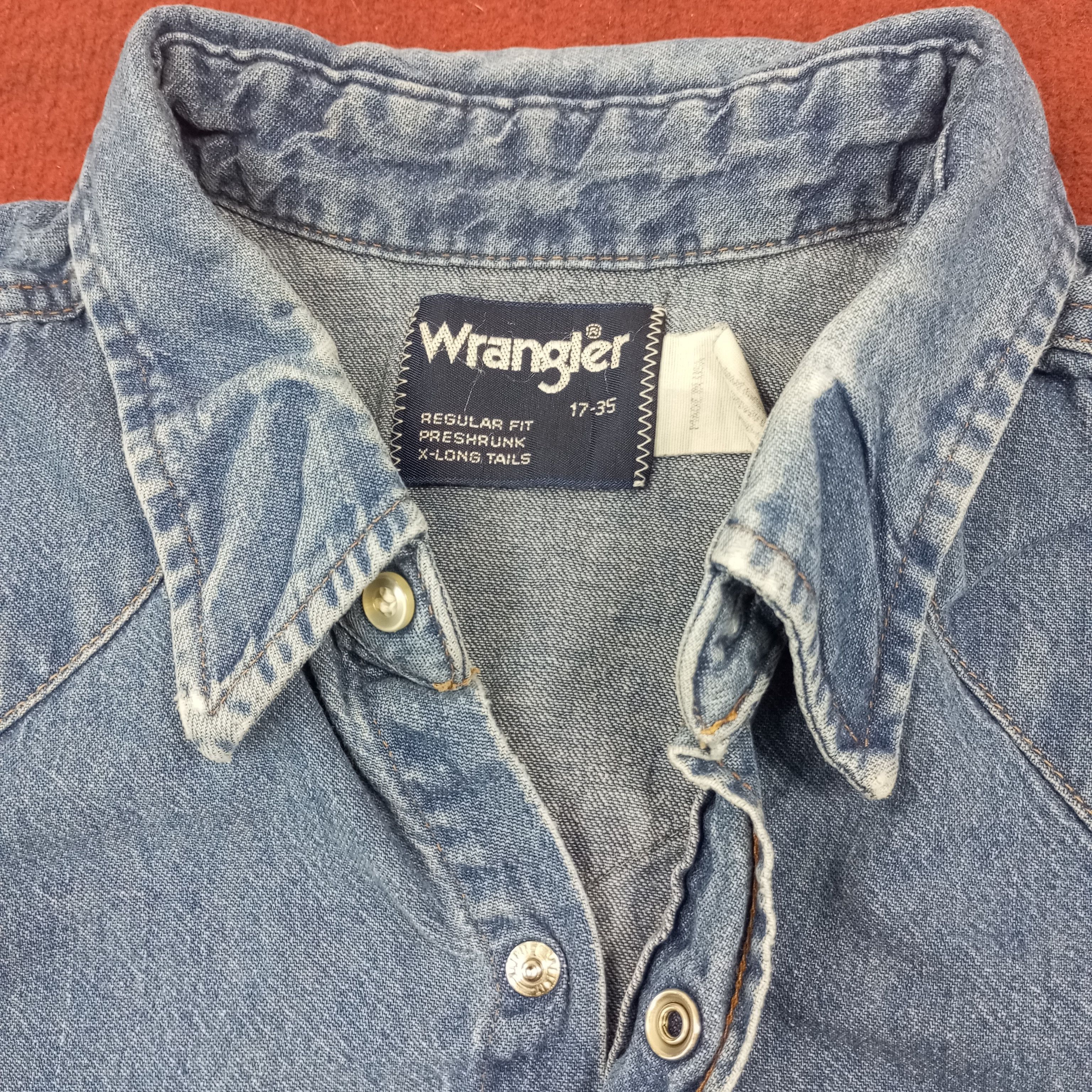 Wrangler Wrangler Classic Style Double Pocket Design Shirt Size US XL / EU 56 / 4 - 5 Thumbnail