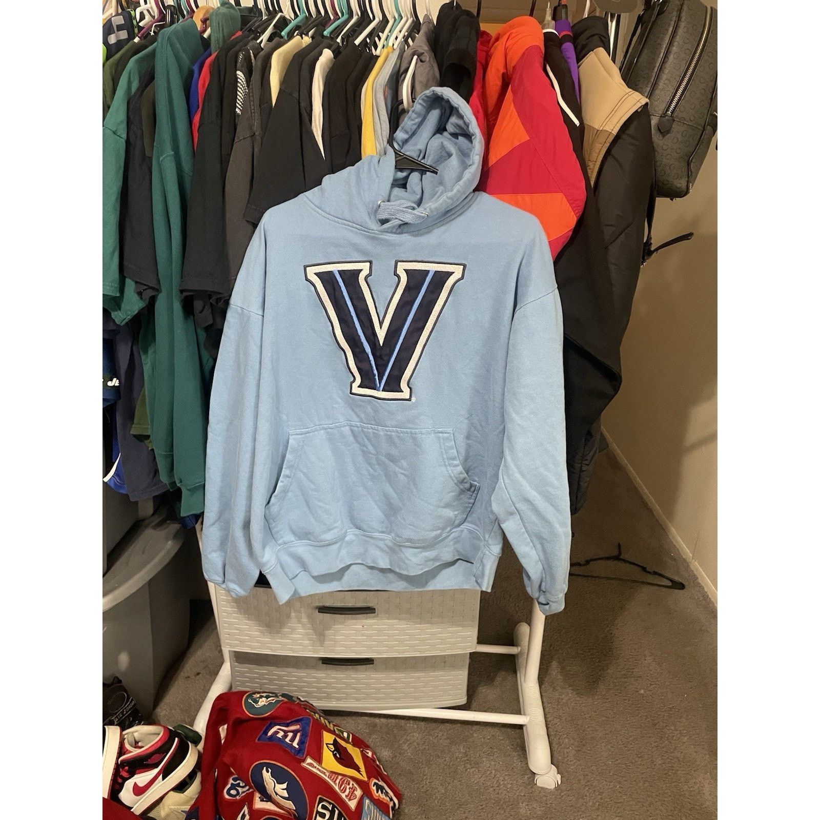 Gildan Size L-VTG Villanova Wildcats Blue Hoodie Old Varsity Brand Size US L / EU 52-54 / 3 - 1 Thumbnail