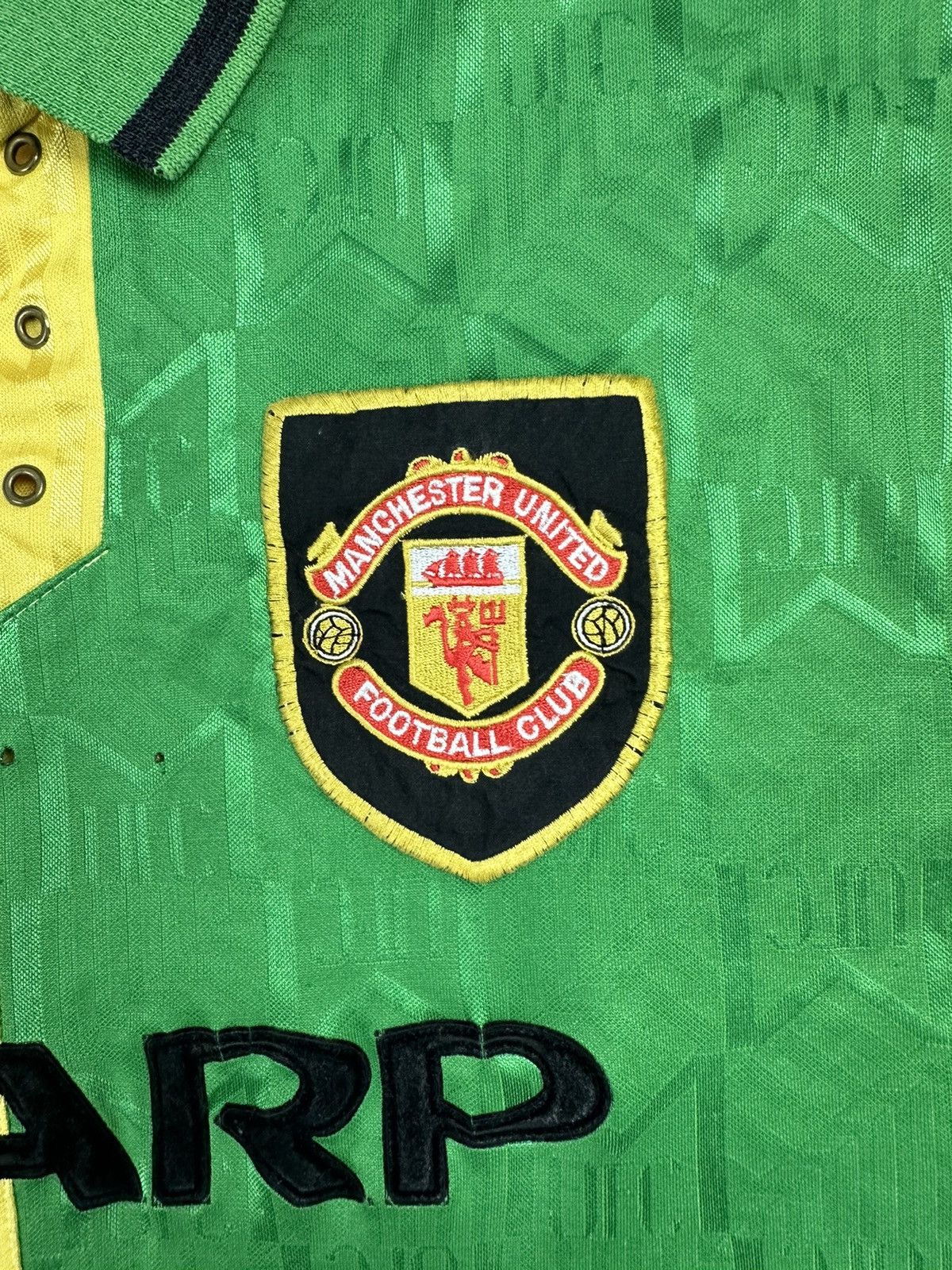 Umbro Umbro Manchester United FC 1992/94Away Soccer Jersey Size US M / EU 48-50 / 2 - 11 Thumbnail