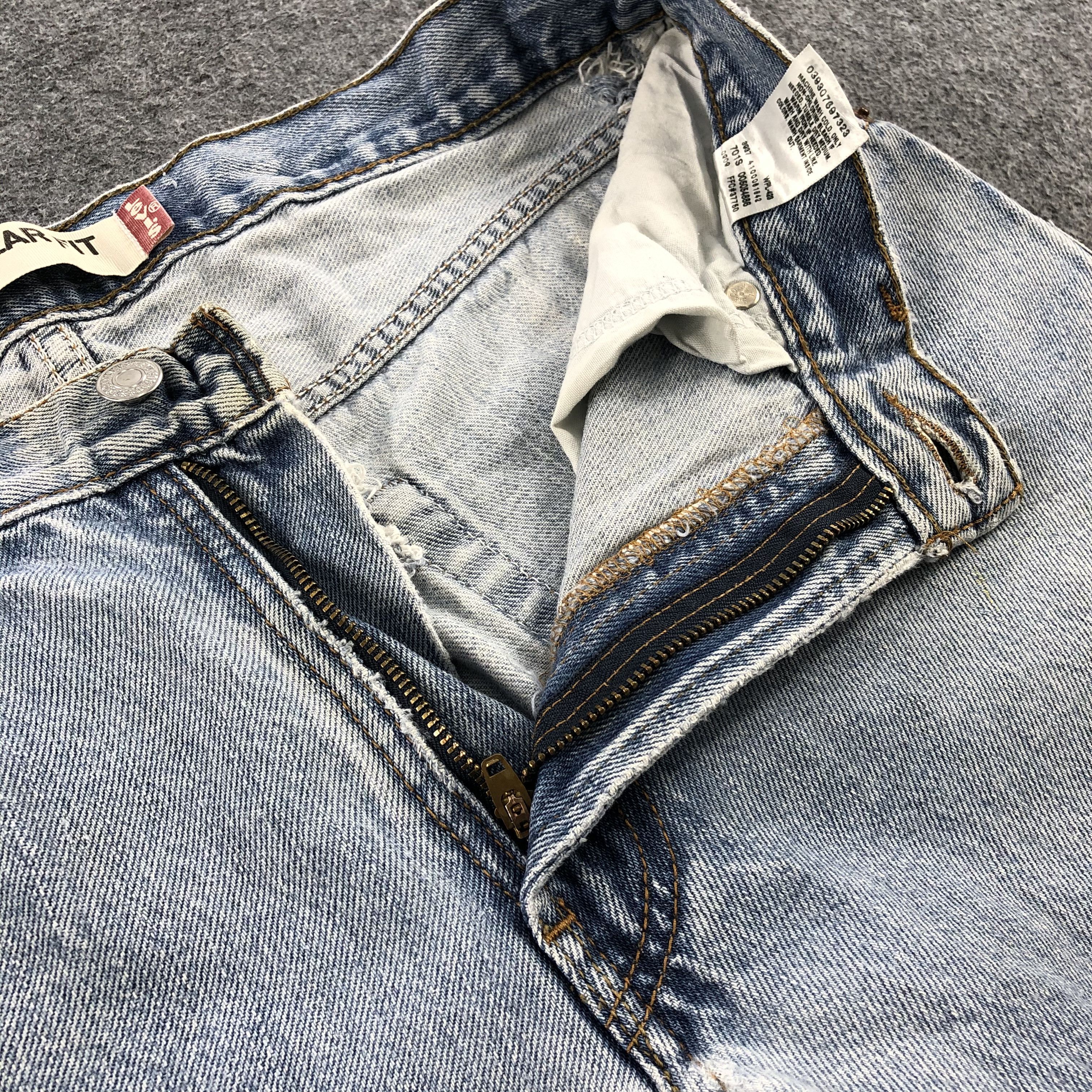 Levi's × Vintage Vintage Light Wash Levis 505 Jeans-JM1770 Size US 33 - 7 Thumbnail