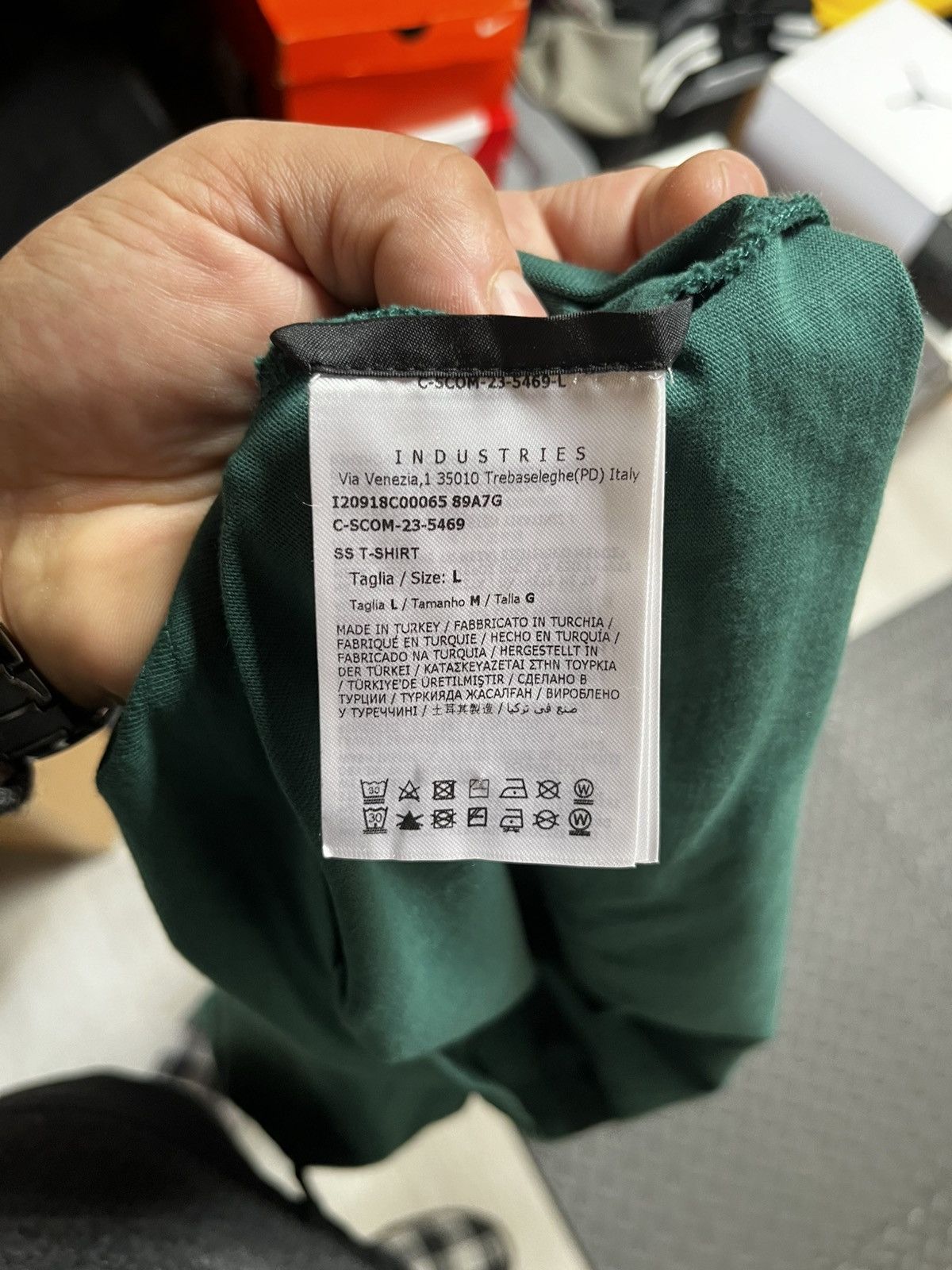 Moncler Moncler hockey style shirt green velor short sleeve Size US L / EU 52-54 / 3 - 9 Thumbnail