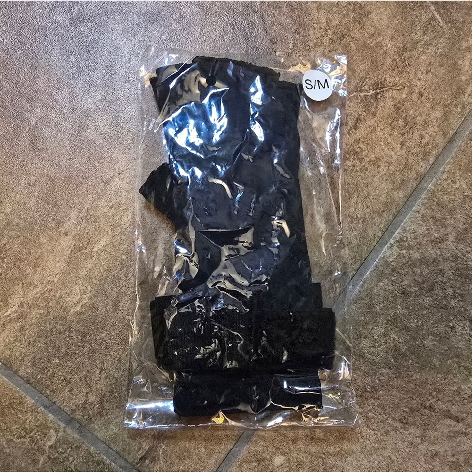 Other Black Fitted Athletic Fingerless Glove Size ONE SIZE - 3 Thumbnail