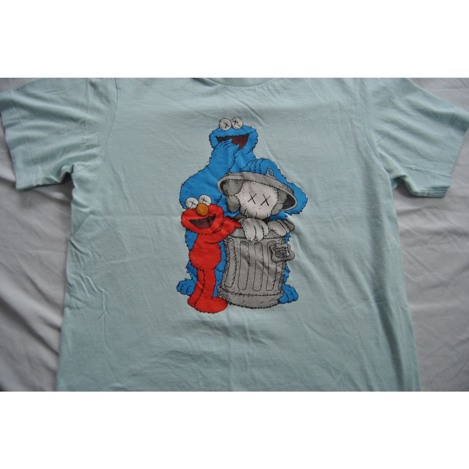 Uniqlo Kaws Sesame Street Shirt by Uniqlo Blue Size US M / EU 48-50 / 2 - 2 Thumbnail