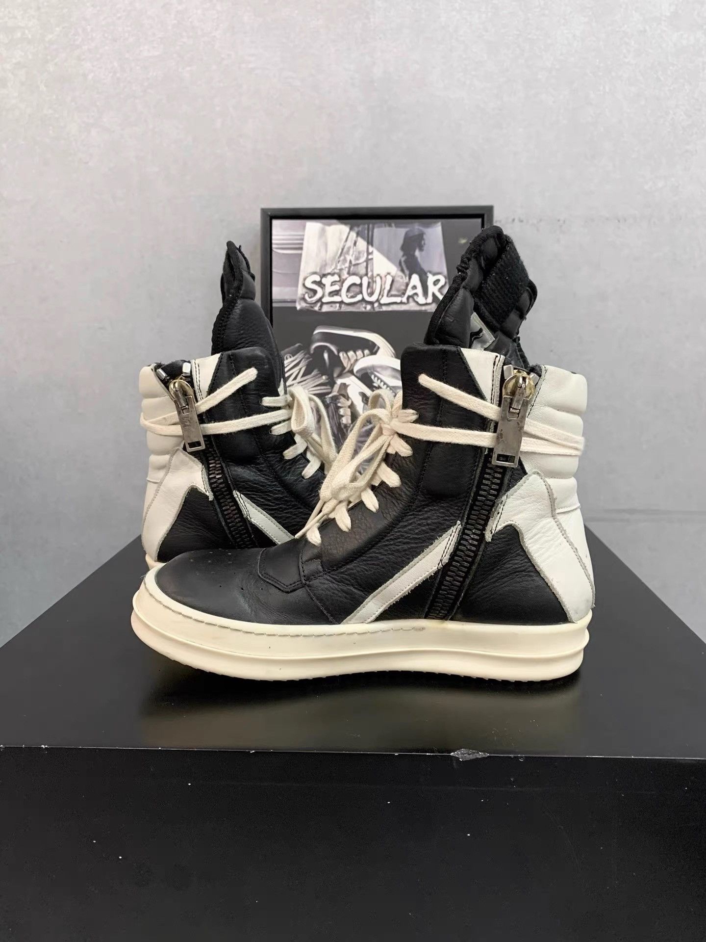 Rick Owens Rick Owens Inverted Triangle Geobasket K34 Size US 5 / IT 35 - 6 Thumbnail