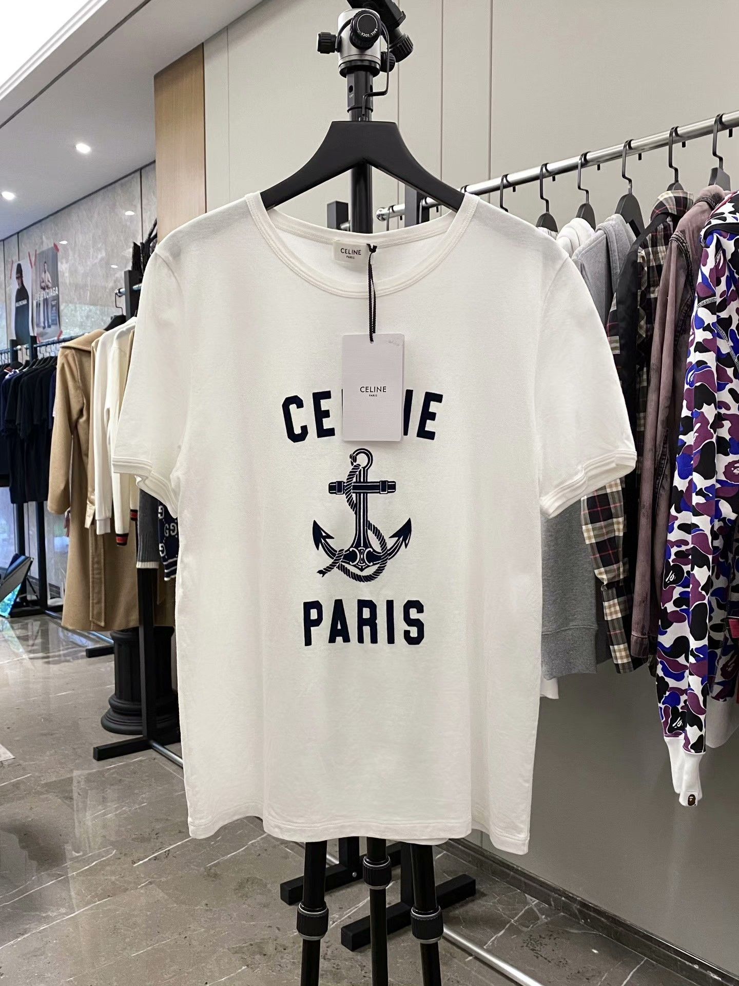 Celine Celine White T-Shirt M Women Size M / US 6-8 / IT 42-44 - 1 Thumbnail