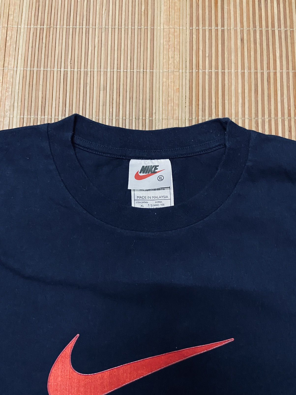 Nike × Vintage VINTAGE NIKE SWOOSH TEE Size US XL / EU 56 / 4 - 10 Thumbnail