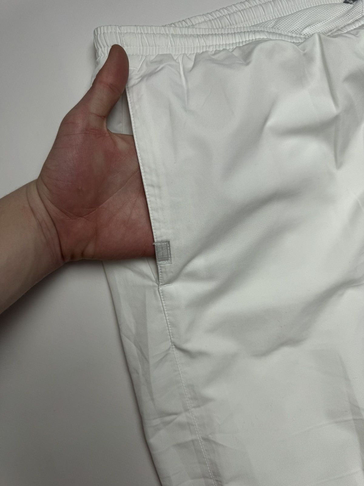 Nike Nike White Mesh-Lined Track Pants Size US 34 / EU 50 - 4 Thumbnail