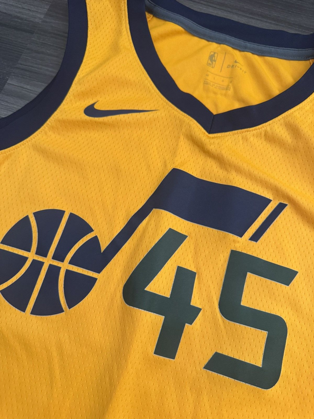Nike Utah Jazz Donovan Mitchell #45 NBA Basketball Jersey Size US L / EU 52-54 / 3 - 3 Thumbnail