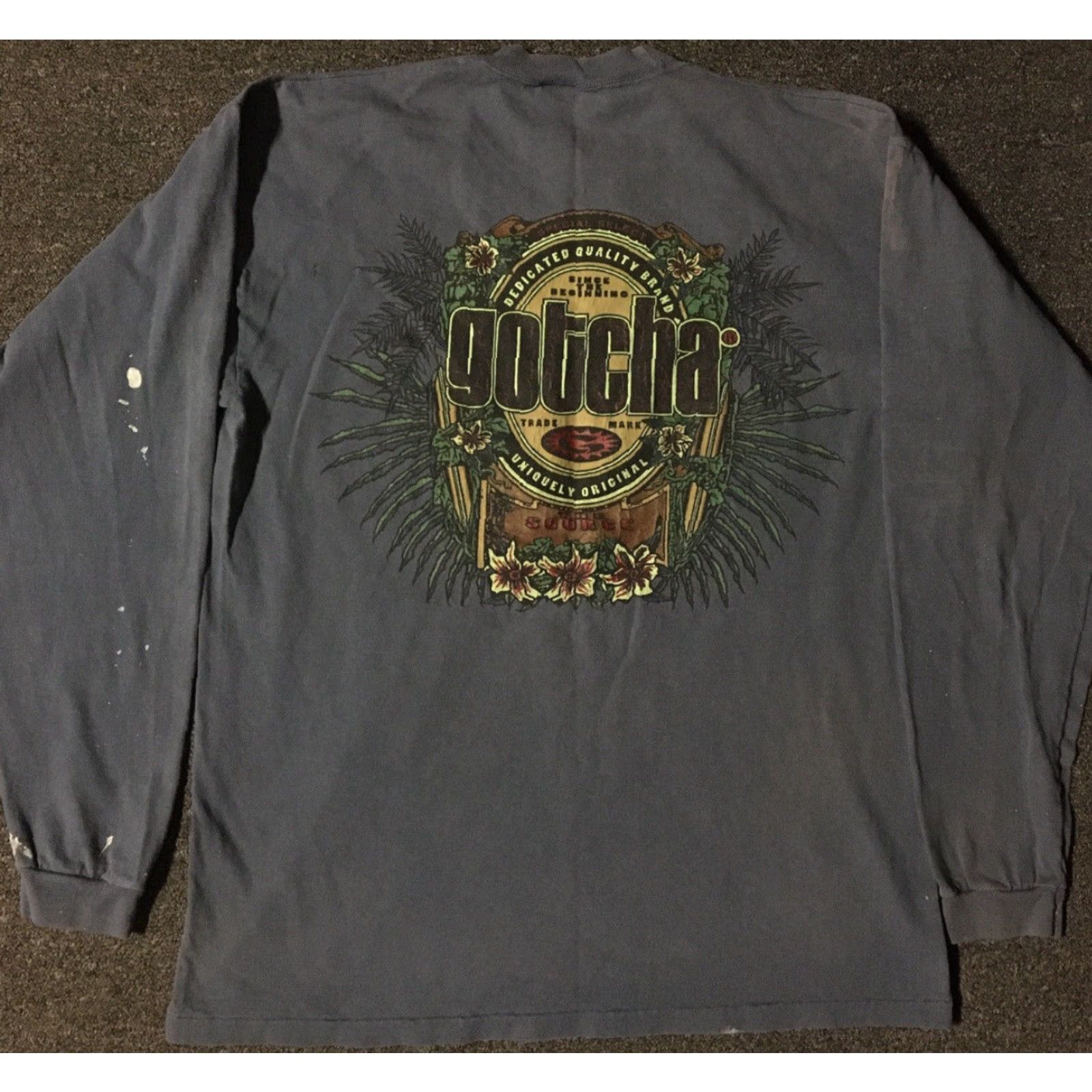 Quiksilver VINTAGE Gotcha Faded Distress Shirt L Blue 80s 90s Surf Skate Grunge USA Single Stitch T-Shirt Men Ocean Beach Graphic Tee Size US L / EU 52-54 / 3 - 2 Thumbnail