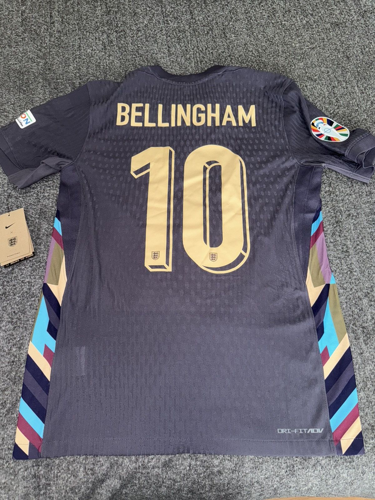Nike England BELLINGHAM Euro 2022 Away Jersey Size US S / EU 44-46 / 1 - 2 Thumbnail