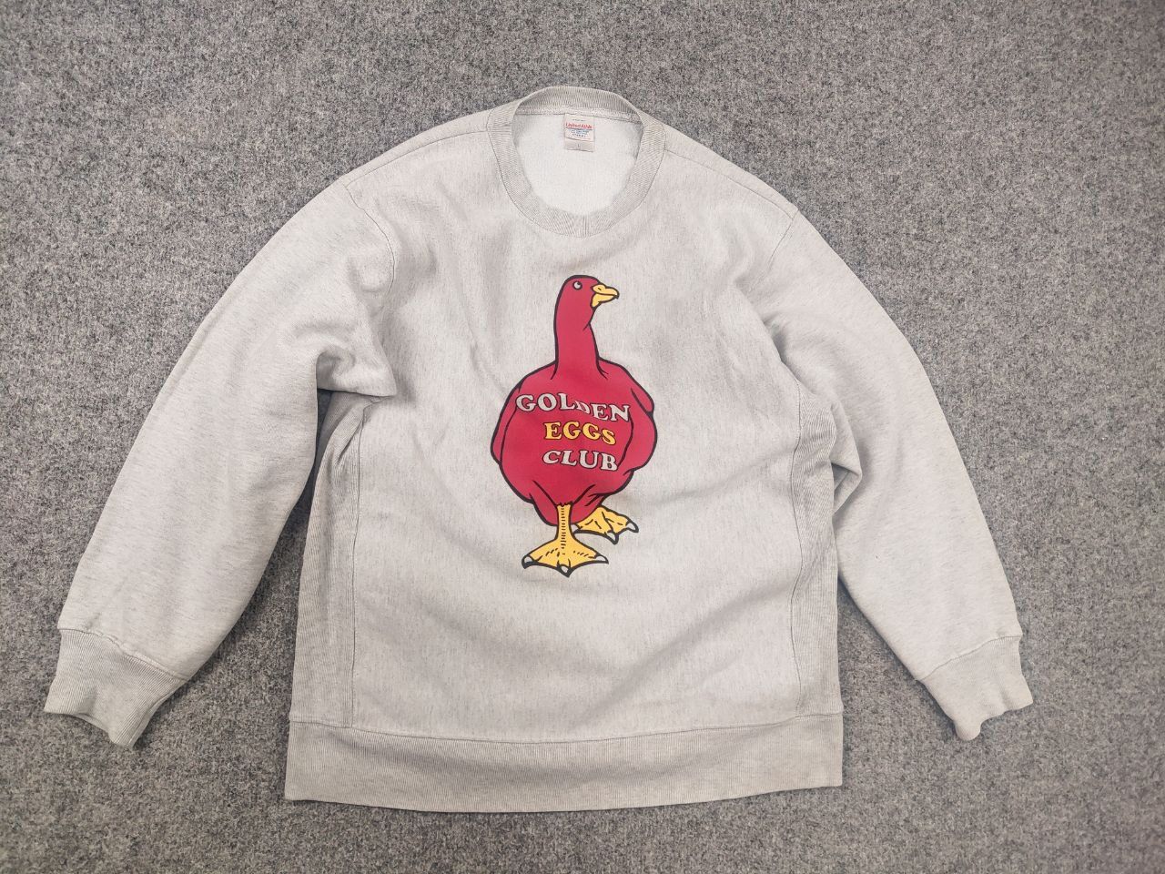 Vintage Vintage 90's United Athle GOLDEN EGGS CLUB Gray Sweatshirt Size US L / EU 52-54 / 3 - 8 Thumbnail