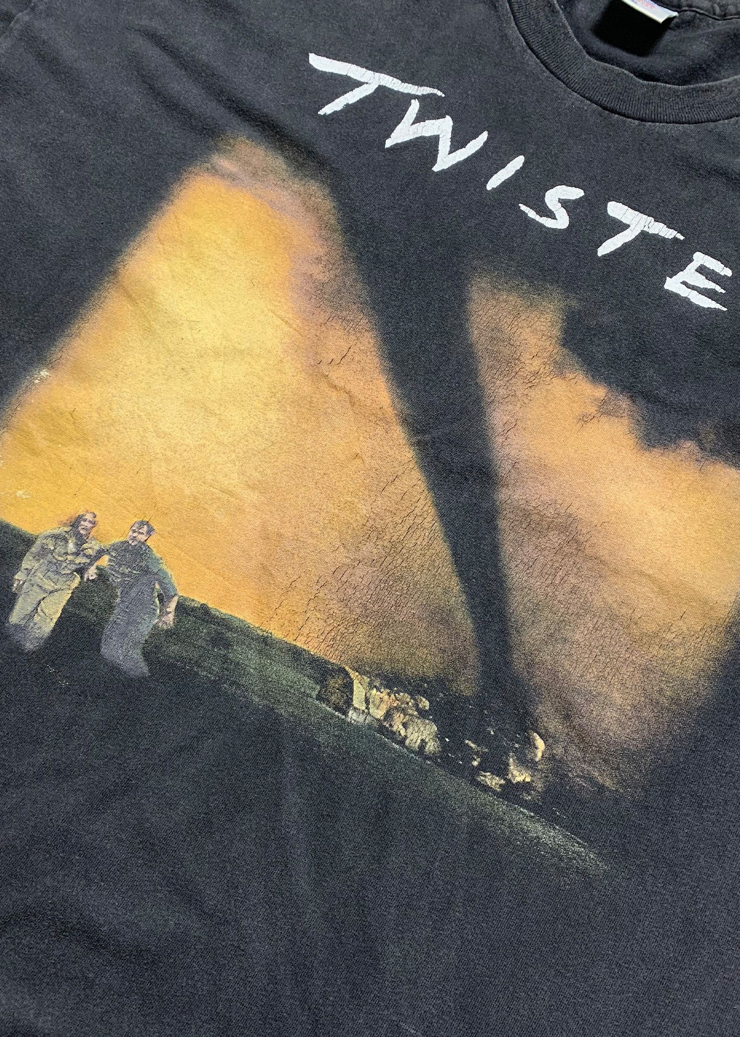 Vintage Vintage Twister Movie Tee Shirt - XL Size US XL / EU 56 / 4 - 2 Thumbnail