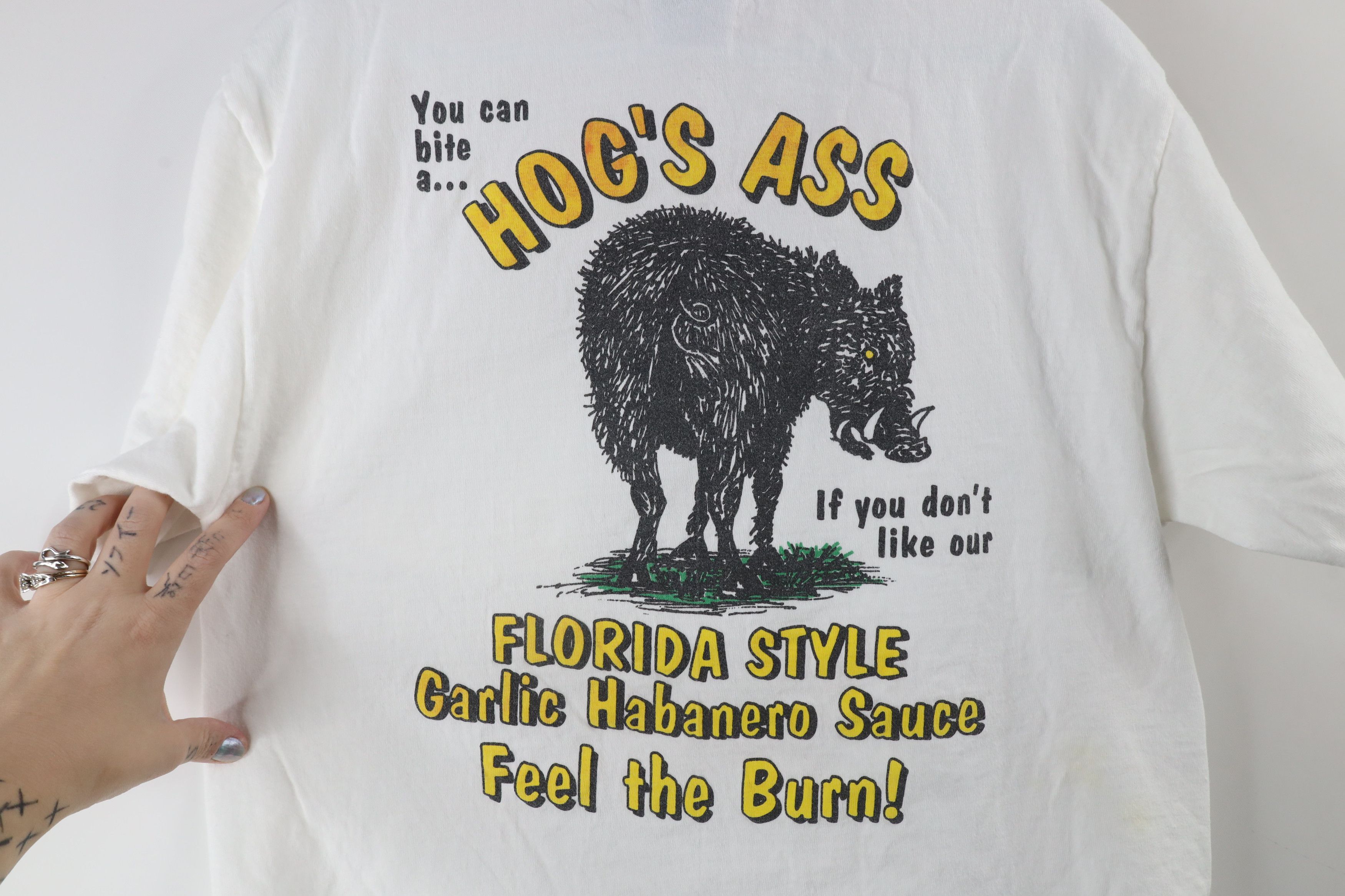 Vintage Vintage 90s Hogs Ass Garlic Habanero Sauce T-Shirt White Size US M / EU 48-50 / 2 - 9 Thumbnail