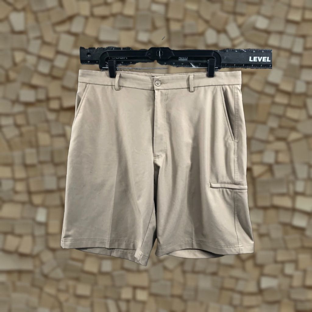 Vintage Pebble Beach Mens Bermuda Shorts Size 38 Medium Wash Beige Logo 5-Pocket Regular Knit Cotton Blend Front Flat Front Casual Sportswear Mens Size US 38 / EU 54 - 1 Thumbnail