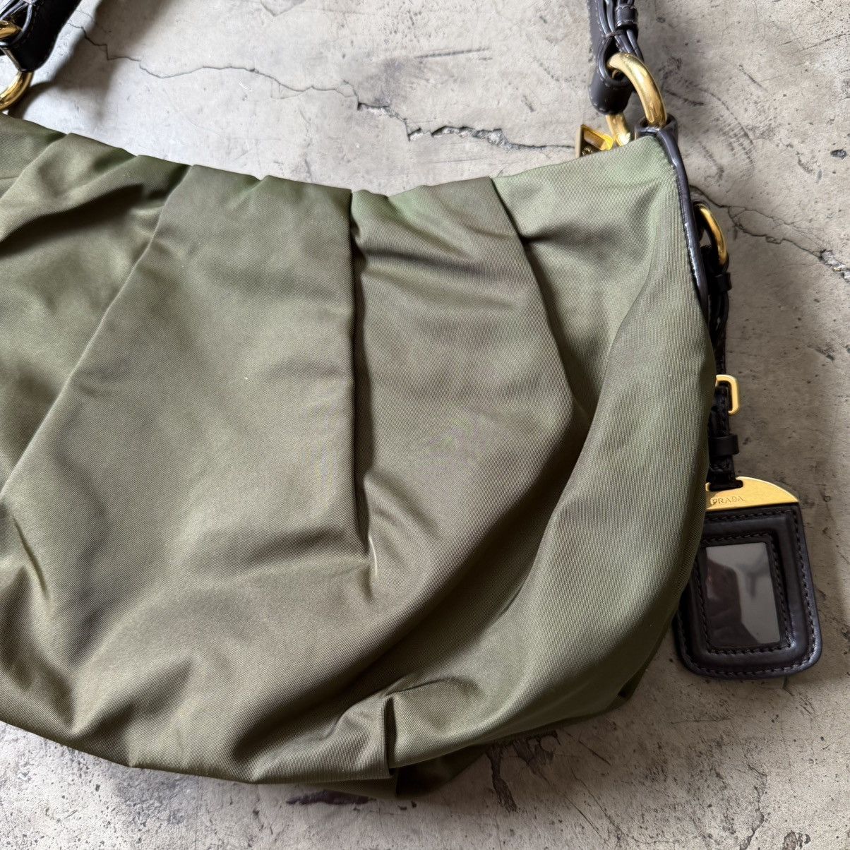 Prada Prada - Tessuto Nylon Vitello Daino Hobo Bag Olive Green Size ONE SIZE - 8 Thumbnail