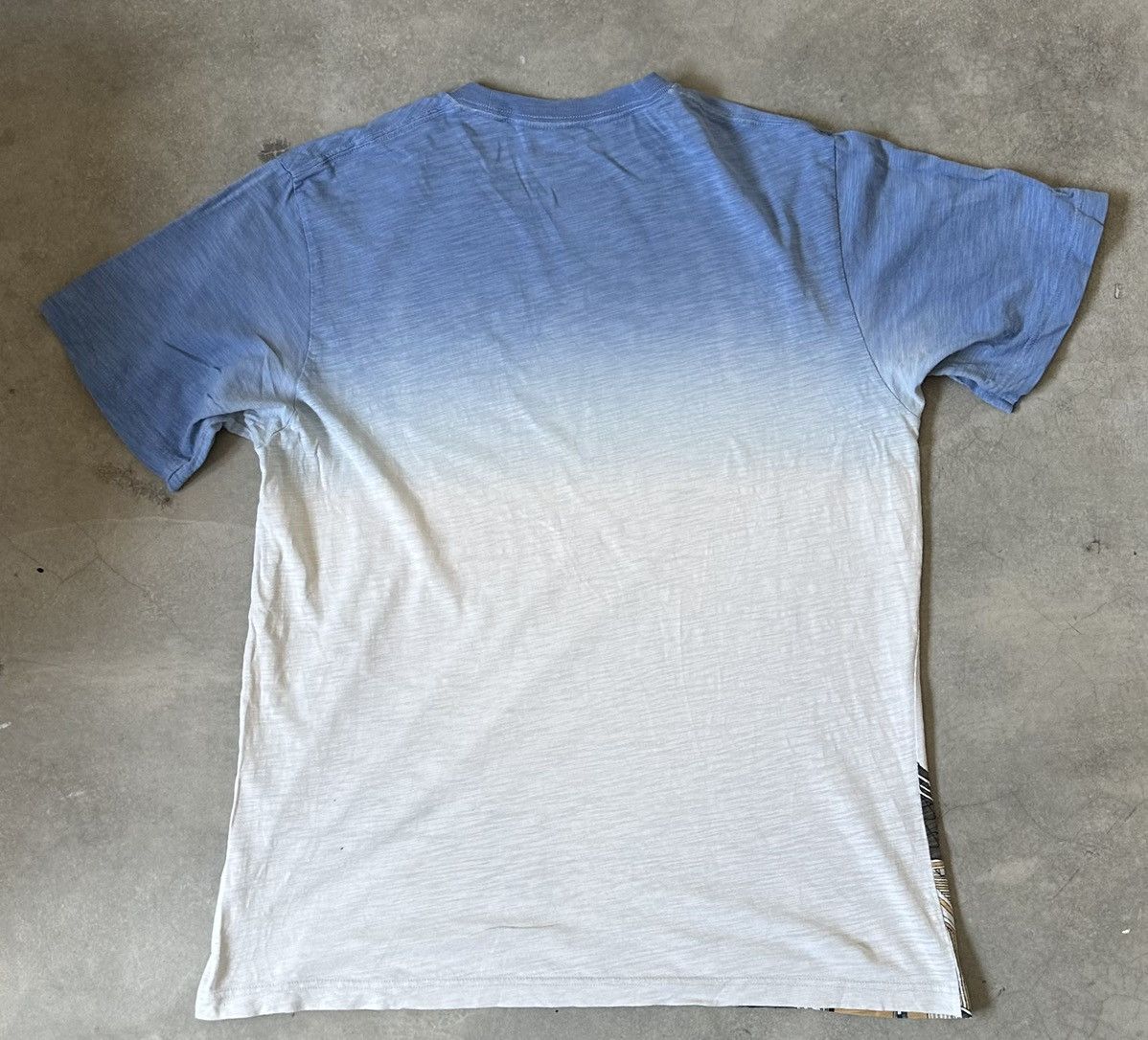 Uniqlo HOKUSAI BLUE JAPAN TEE Size US L / EU 52-54 / 3 - 6 Thumbnail