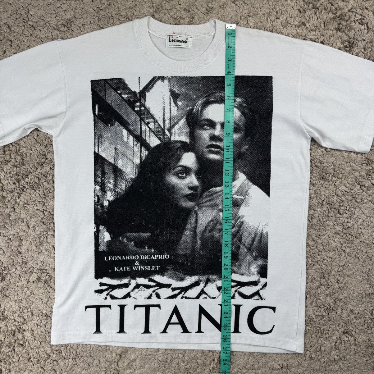 Vintage Vintage Bootleg Titanic Graphic Poster T-shirt Size US M / EU 48-50 / 2 - 13 Thumbnail