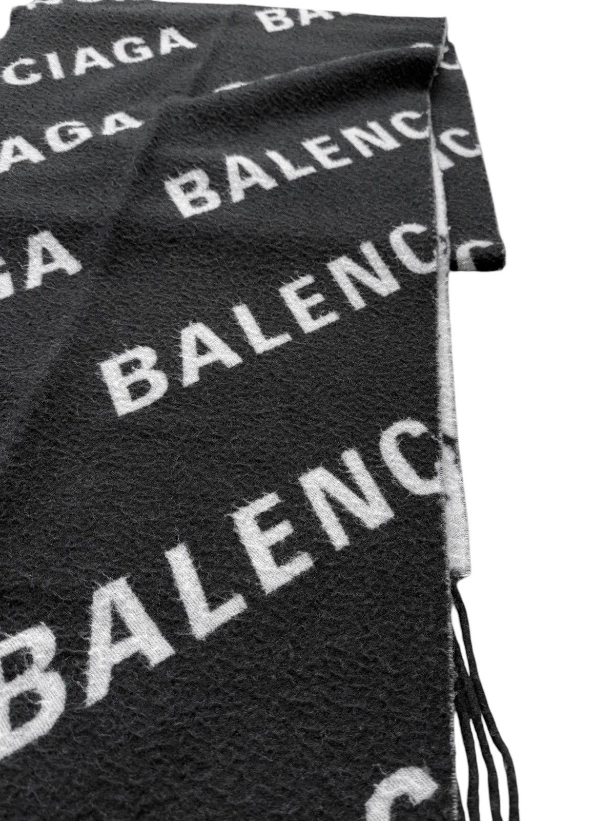 Balenciaga $1,195 Allover Logo Giant Wool Scarf Size ONE SIZE - 2 Thumbnail