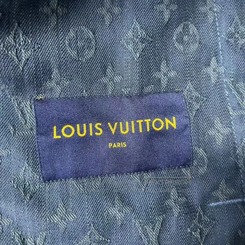 Louis Vuitton Louis Vuitton Blue Logo Denim Jacket. Size US M / EU 48-50 / 2 - 3 Thumbnail