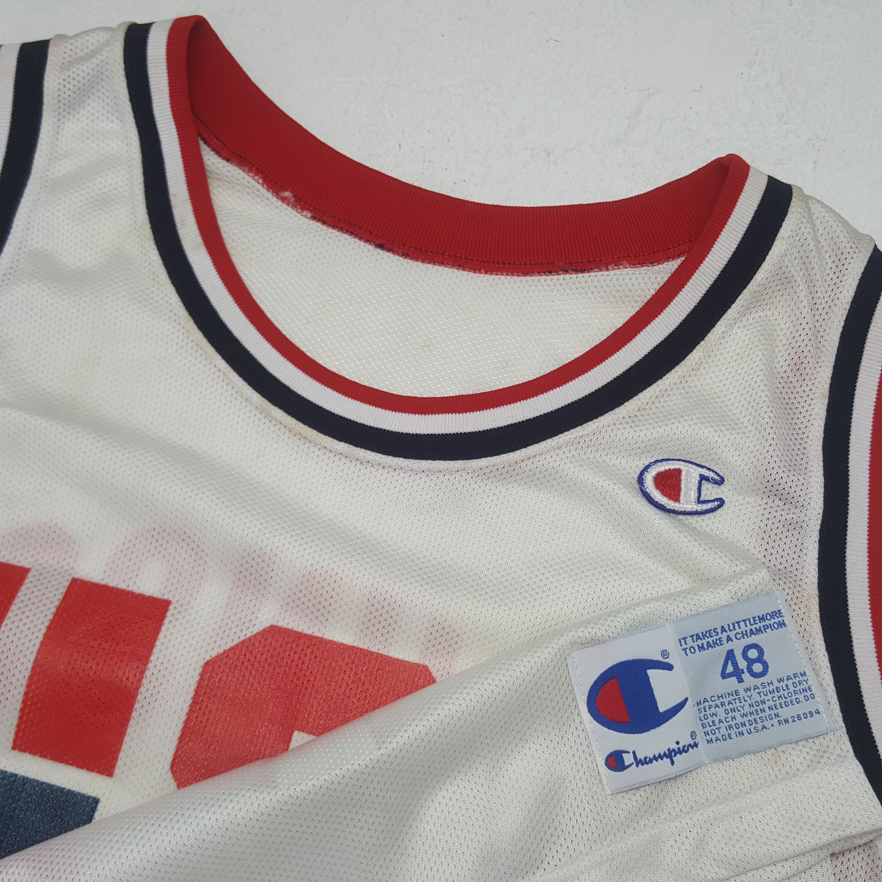 Champion Vintage Champion USA Basketball Team 15 Tshirt RR6 Size US XL / EU 56 / 4 - 5 Thumbnail