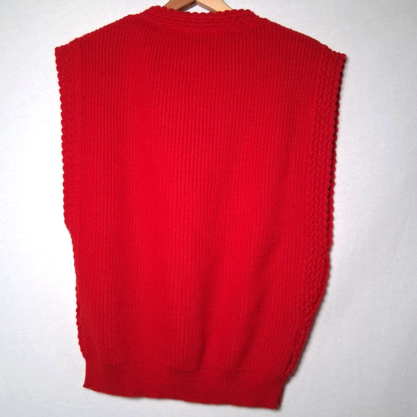 Etro VINTAGE Winks Lane Vest Women Size 38 Red Ribbed Knit Retro 1980s Size XS / US 0-2 / IT 36-38 - 2 Thumbnail