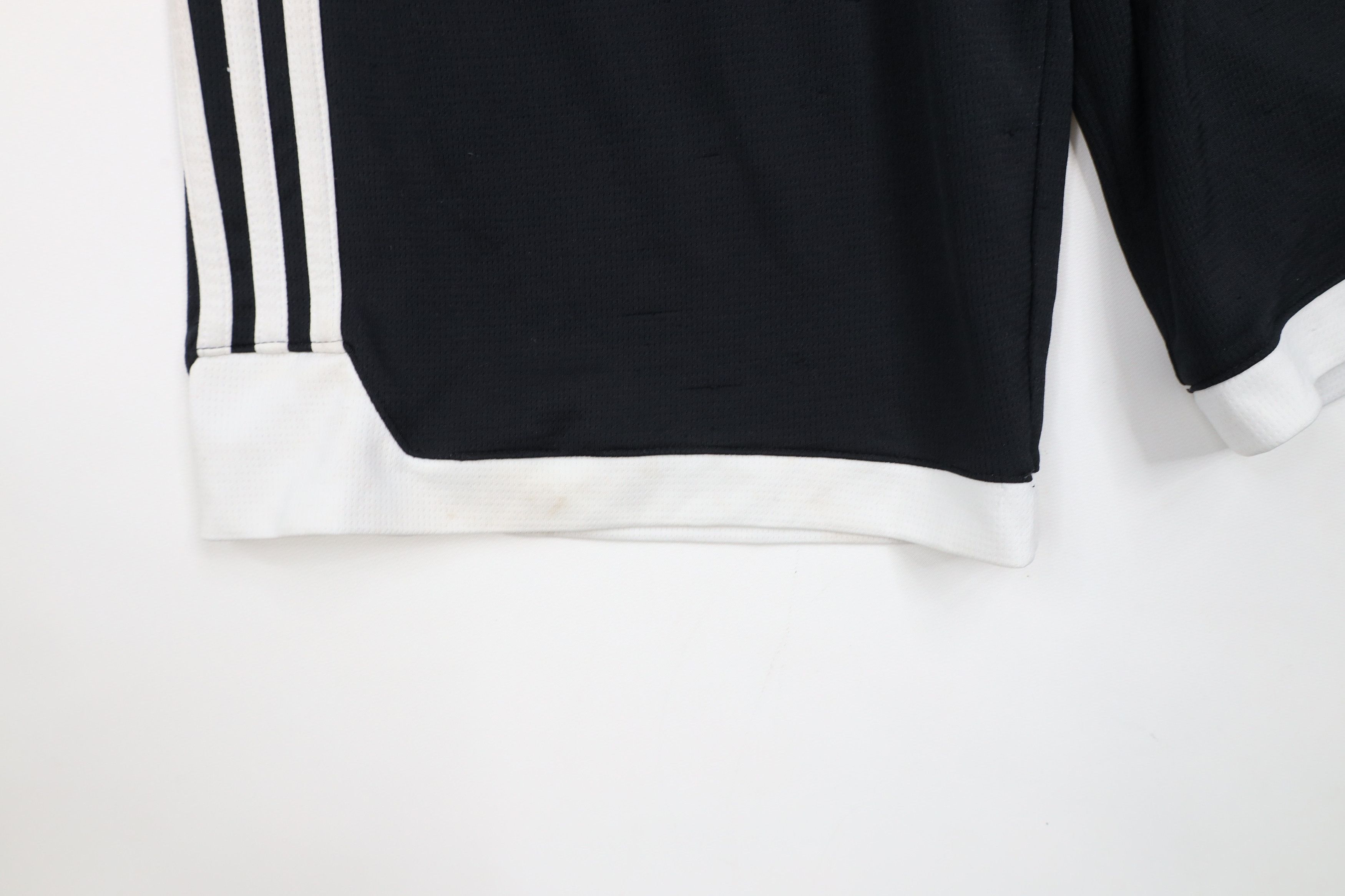 Adidas × Vintage Vintage Adidas Spell Out Running Soccer Shorts Black Size US 30 / EU 46 - 6 Thumbnail