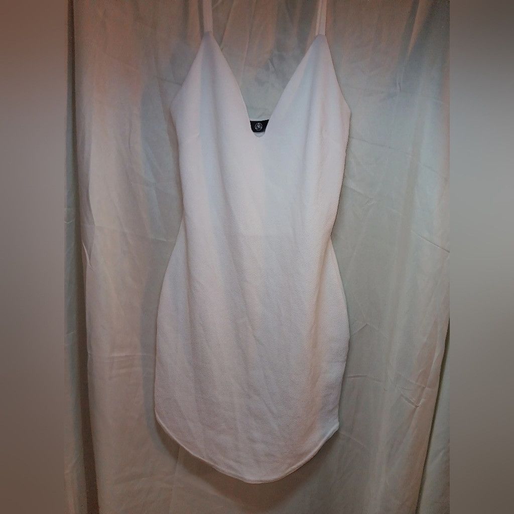 Missguided Missguided body con, off-white dress, womens size 4, NWOT Size S / US 4 / IT 40 - 1 Thumbnail
