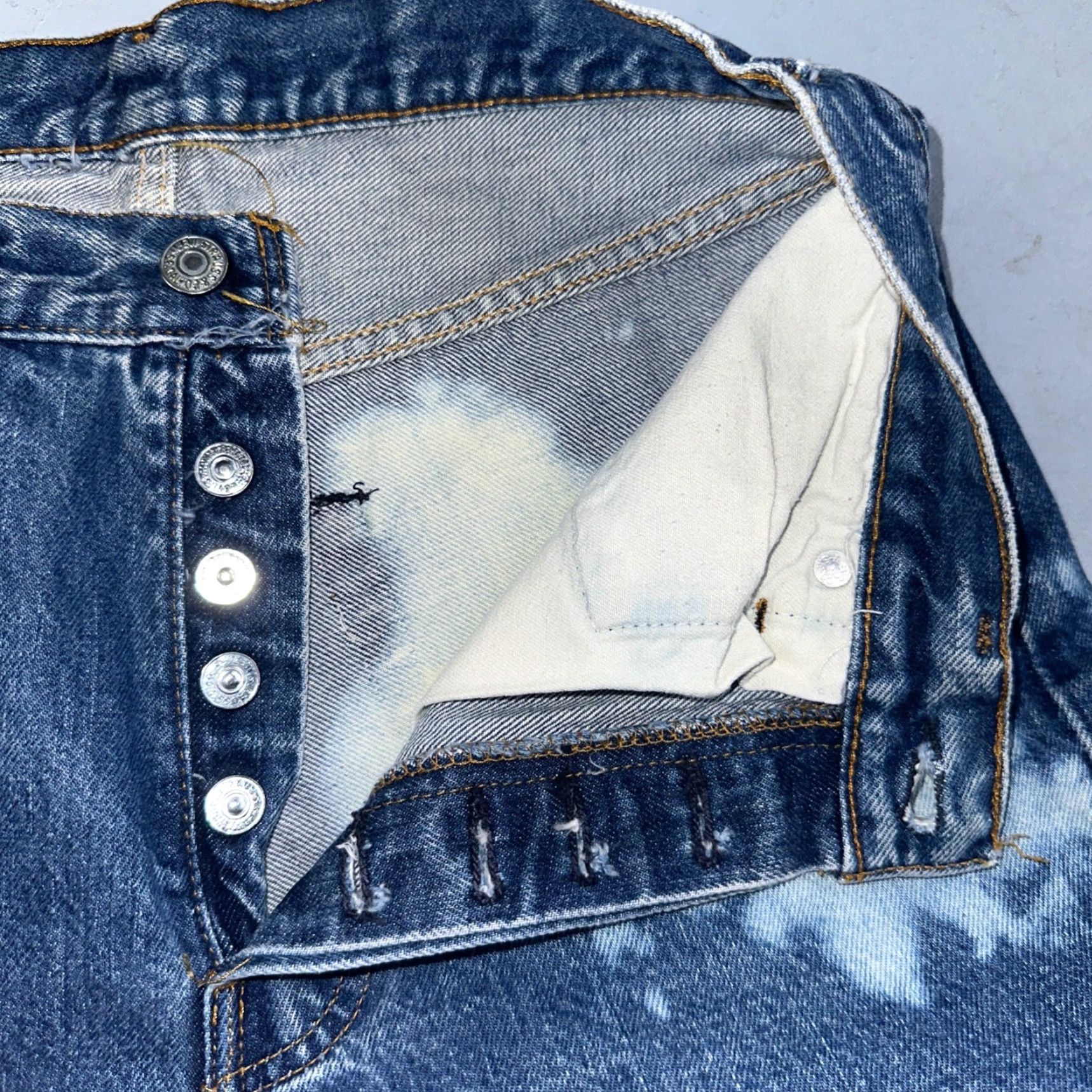 Levi's VINTAGE Levi's 501 XX Jeans - Levis 501 Vintage 80s Redline Selvedge USA Bleach Wash 30x34 Act 28x30 - Denim, Blue, Button Size US 30 / EU 46 - 6 Thumbnail
