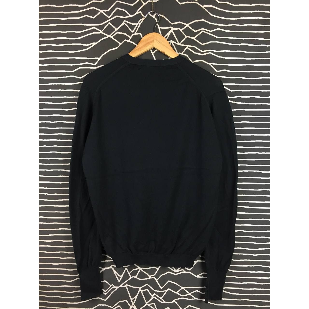 John Smedley John Smedley Made In England Buttoned V-Neck Cardigan Size US M / EU 48-50 / 2 - 4 Thumbnail