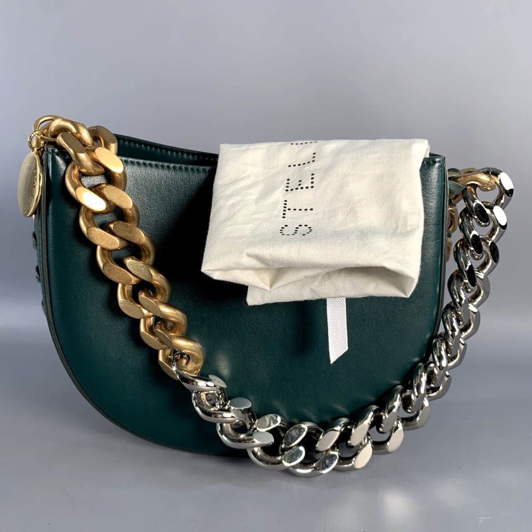 Stella McCartney STELLA McCARTNEY Green Faux Leather Chain Strap Handbag Women Adult Green Category Handbag & Leather Goods Style Chain Strap Size ONE SIZE - 4 Thumbnail