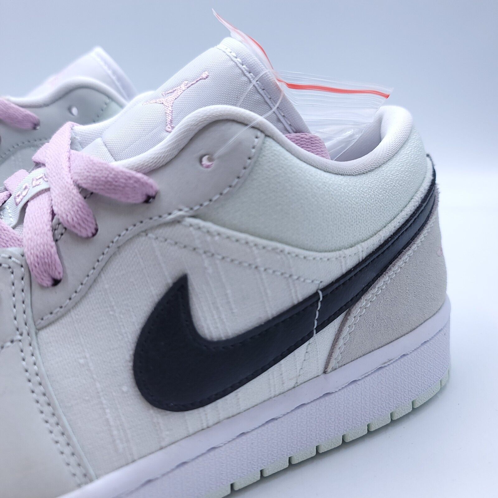 Nike Nike Air Jordan 1 Low Shoe Womens Size 11 CZ0776-300 Green Size US 11 / IT 41 - 8 Thumbnail