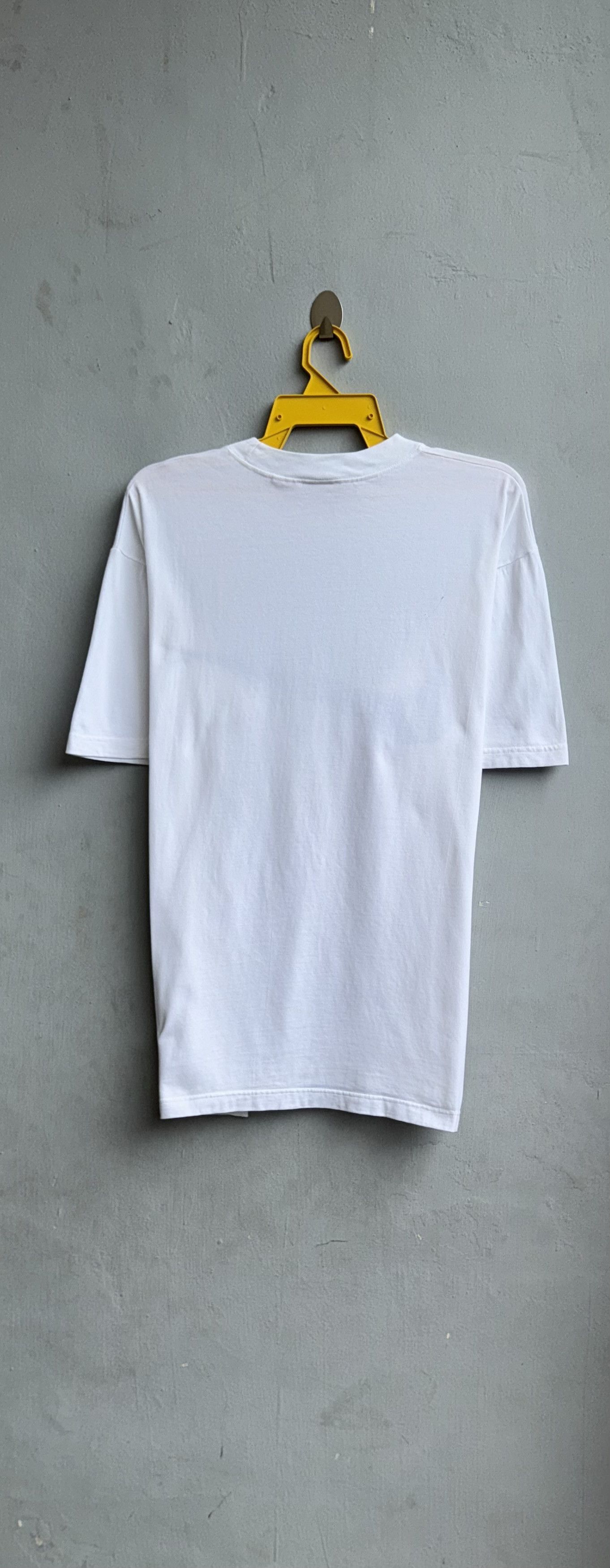 Nike Nike Centre Big Swoosh Vintage Shirt Size US L / EU 52-54 / 3 - 4 Thumbnail