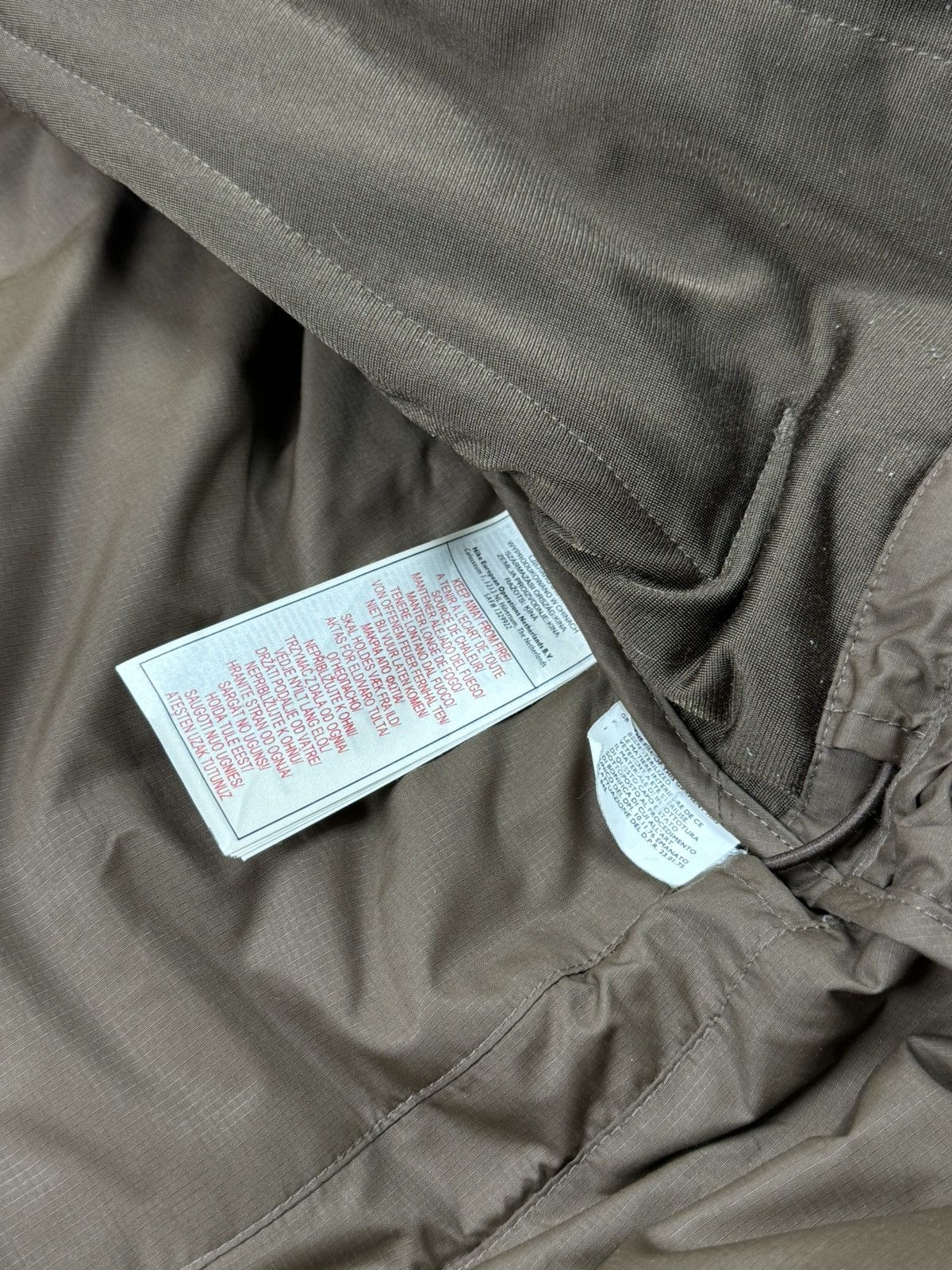 Nike Vintage Nike ACG Puffer Down Parka Jacket Size US M / EU 48-50 / 2 - 19 Thumbnail