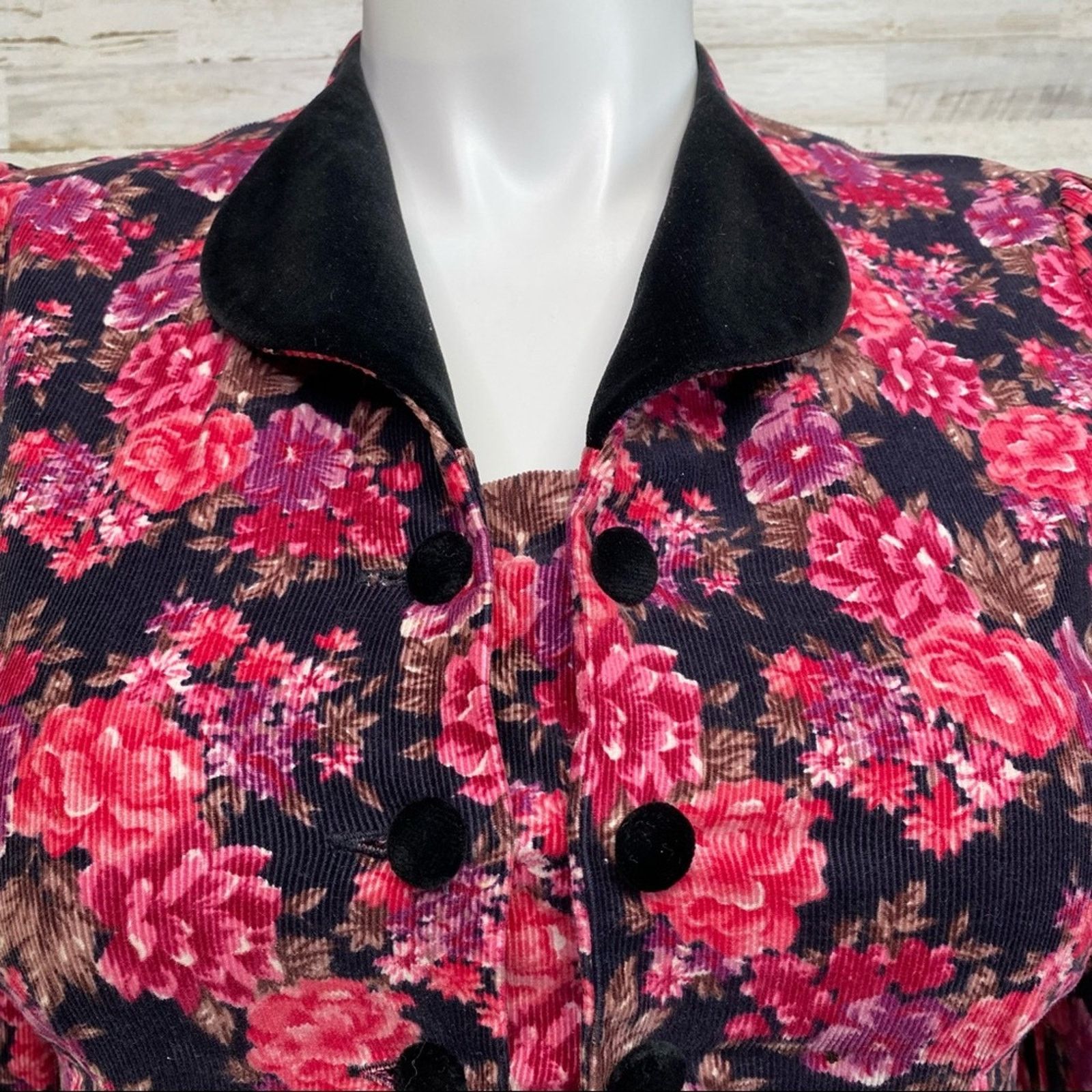 Laura Ashley Laura Ashley Vintage Corduroy Floral Dress Sz 10 Velvet Midi Size L / US 10 / IT 46 - 3 Thumbnail