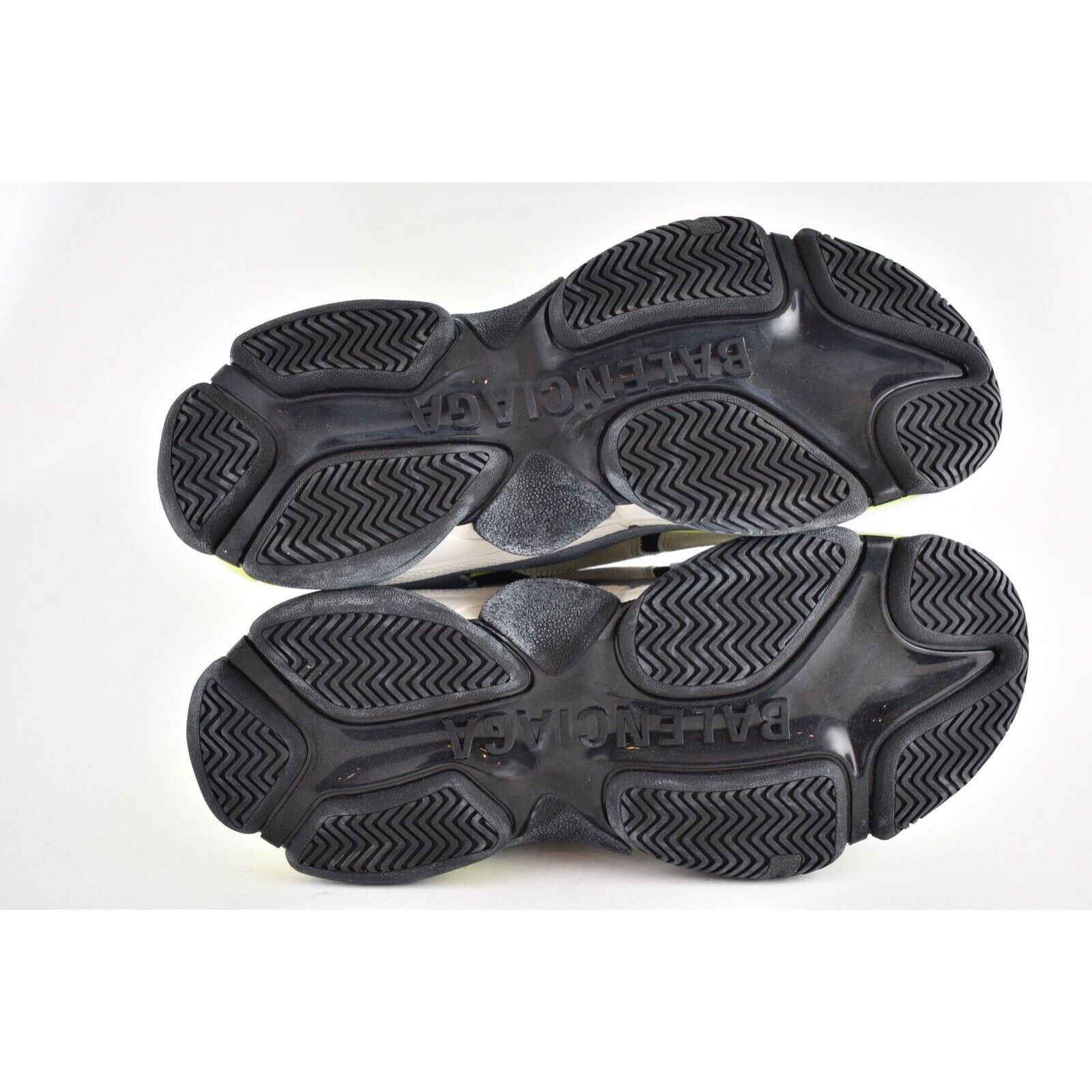 Balenciaga Balenciaga Triple S Mens V2 Black Grey Jaune Nylon Speed Size US 9 / EU 42 - 9 Thumbnail