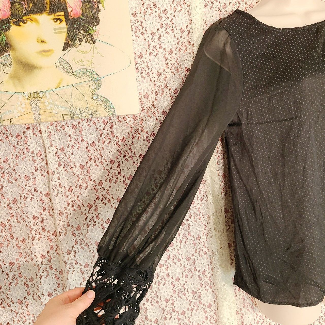 Other NWT Buckle Gimmicks black polka dot lace sleeve blouse small Size S / US 4 / IT 40 - 6 Thumbnail