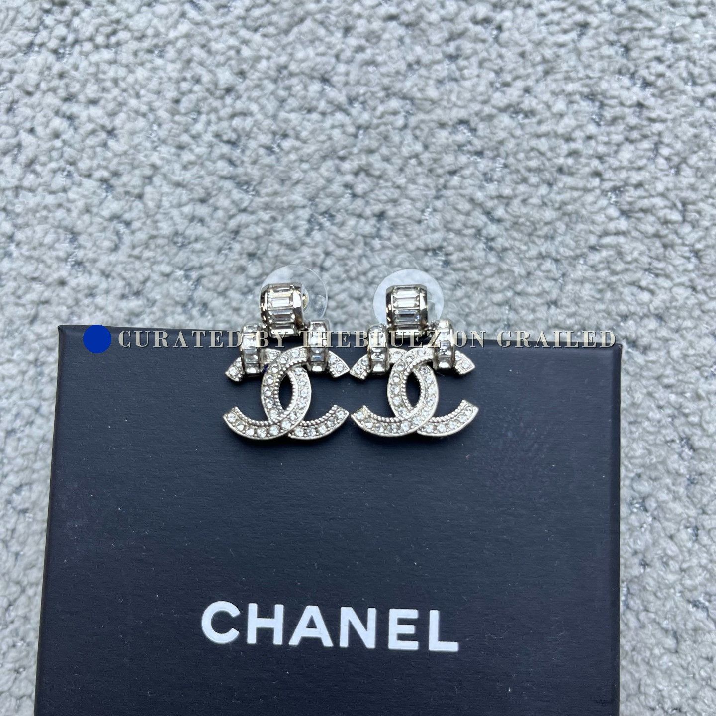 Chanel Chanel Silver Logo Alloy Earrings Size ONE SIZE - 1 Thumbnail
