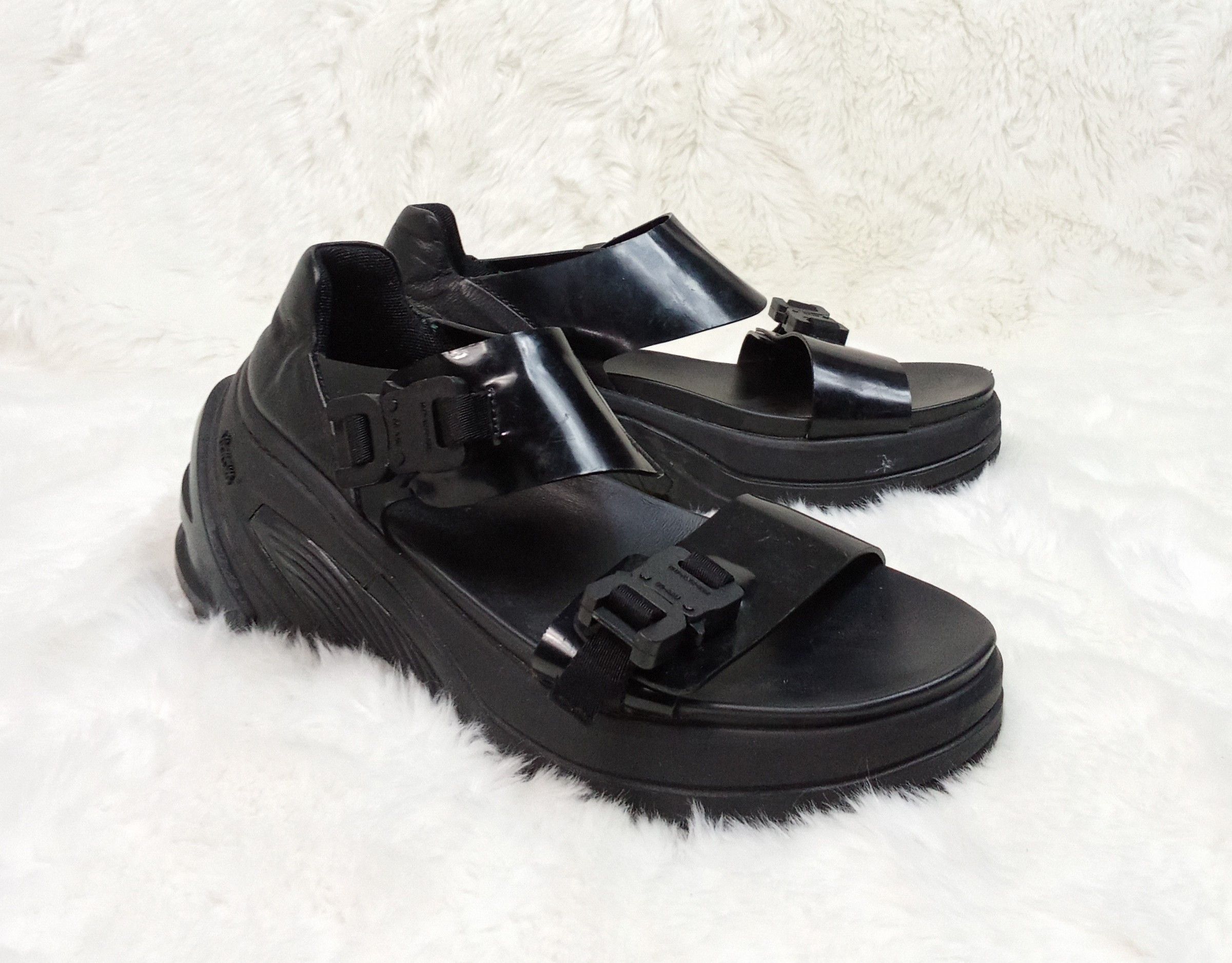 1017 ALYX 9SM 1017 ALYX 9SM Mono Slip On 'Beige' AAUSN0025OT01