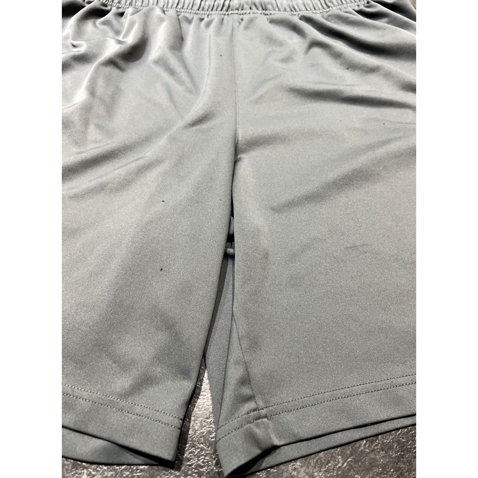 Nike Nike Men’s Dri-Fit Shorts Gray XL Running Shorts Athletic Pockets Adjustable Waist Lightweight Size US 36 / EU 52 - 4 Thumbnail