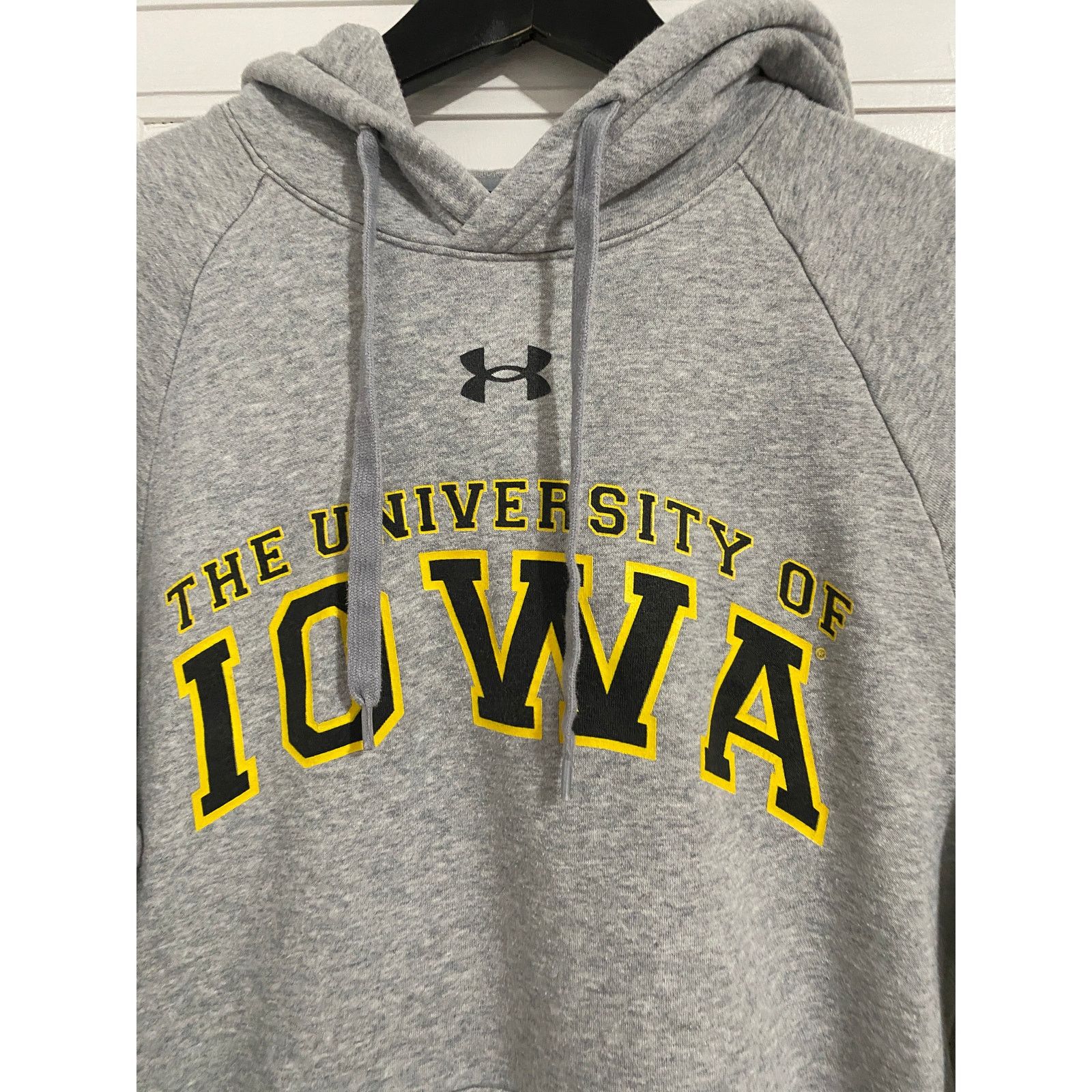 Under Armour University of Iowa Hawkeyes Gray Under Armour Hoodie Size M Size US M / EU 48-50 / 2 - 2 Thumbnail