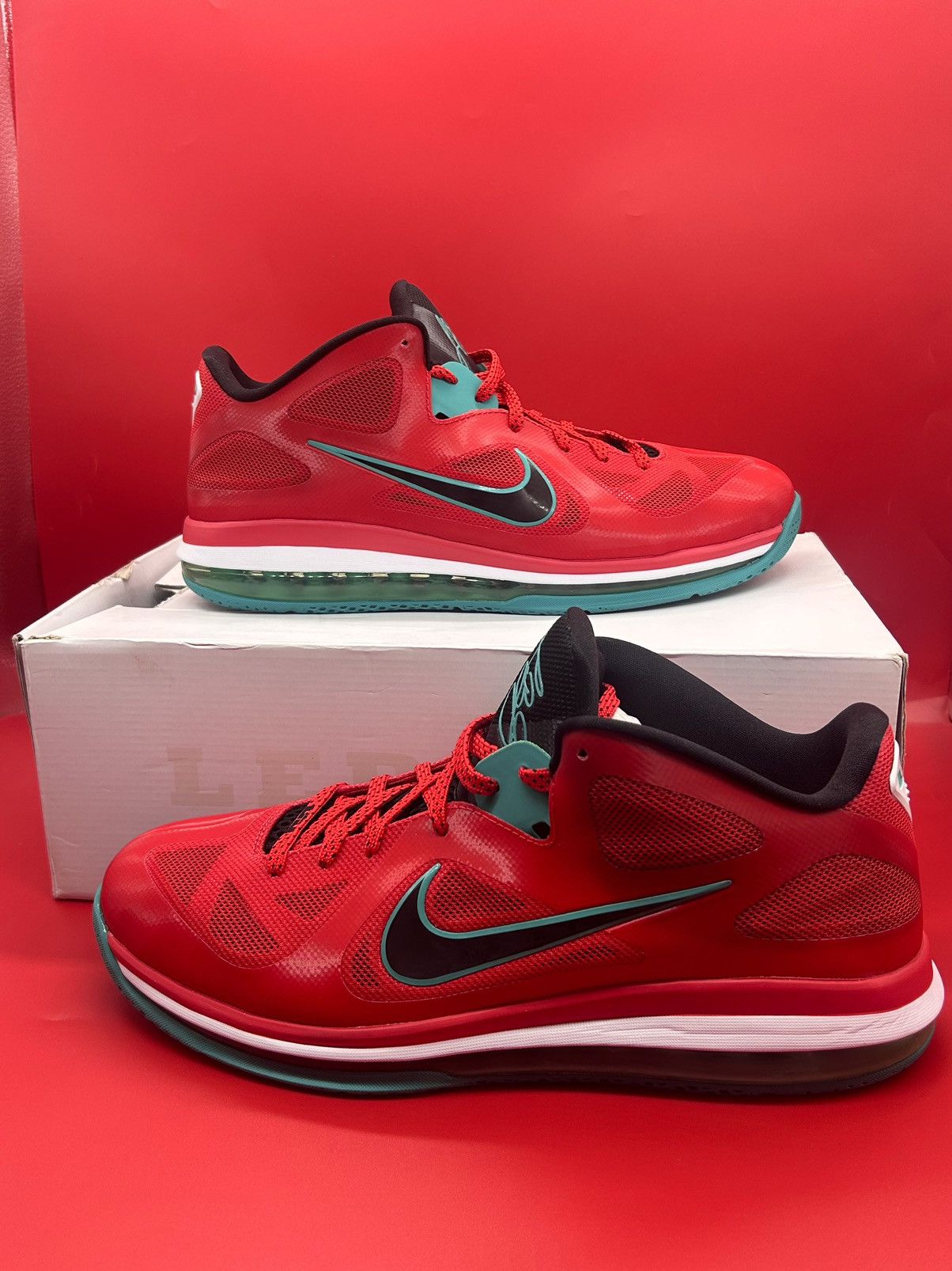 Nike Size 14- Nike LeBron 9 Low “Liverpool” 2012 Size US 14 / EU 47 - 6 Thumbnail