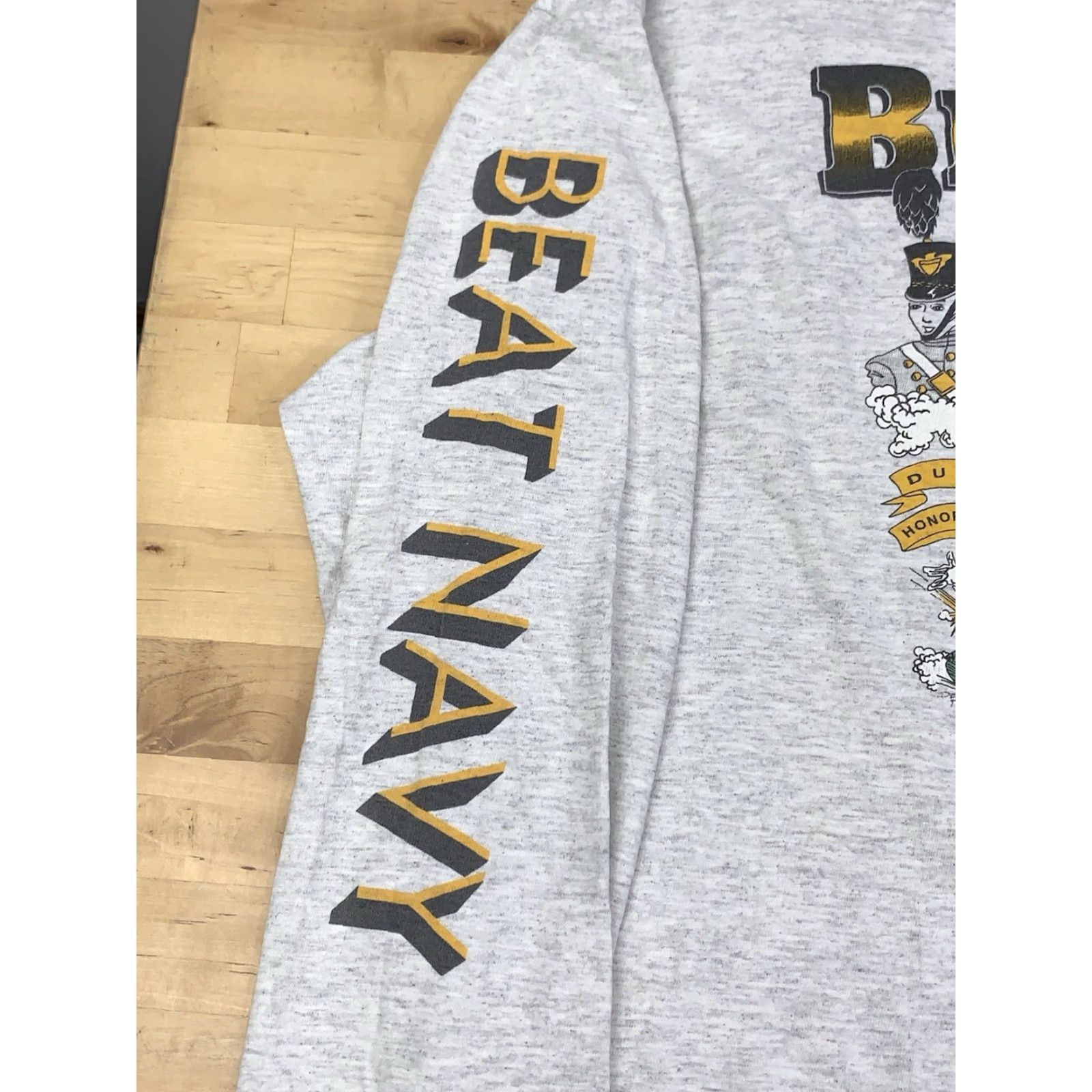Vintage VINTAGE Belton US Army Football Shirt Mens XL 90s Gray Double-Sided Crew Neck Long Sleeve Graphic Print Size US XL / EU 56 / 4 - 4 Thumbnail