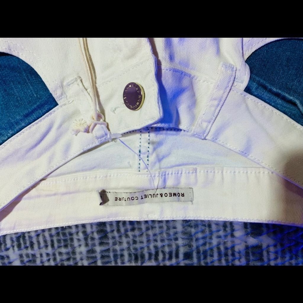 Other Romeo & Juliette BN Blue & white jeans size 28 Size 28" / US 6 / IT 42 - 2 Thumbnail