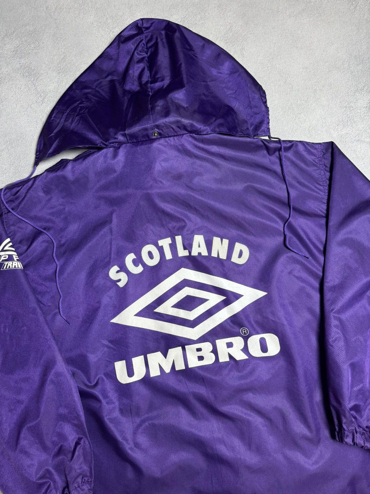 Umbro Scotland 1994 1996 Football Soccer Windbreaker Jacket Umbro Size US L / EU 52-54 / 3 - 11 Thumbnail