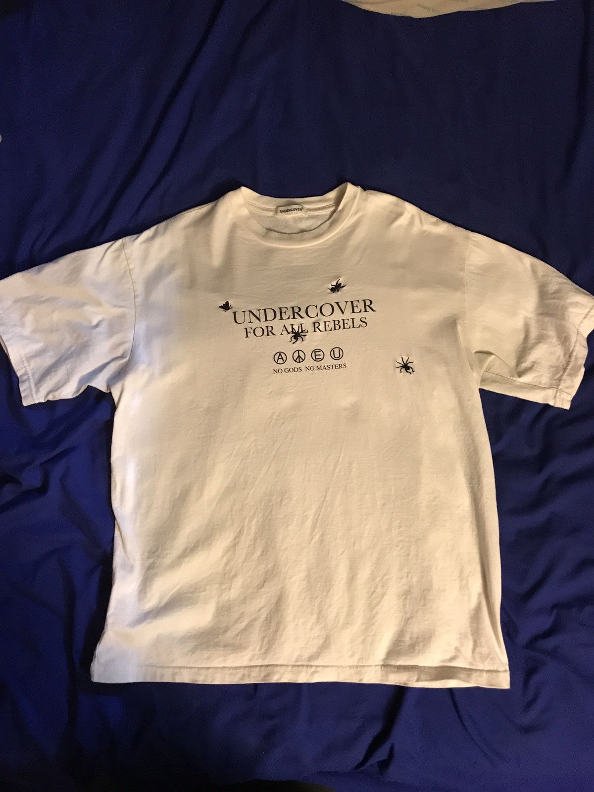 Japanese Brand UNDERCOVER “For All Rebels” T-Shirt CREAM/OFFWHITE Size US L / EU 52-54 / 3 - 1 Thumbnail