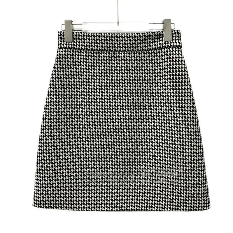Dior Dior Color Block Wool Midi Skirt . Size 23" - 1 Thumbnail