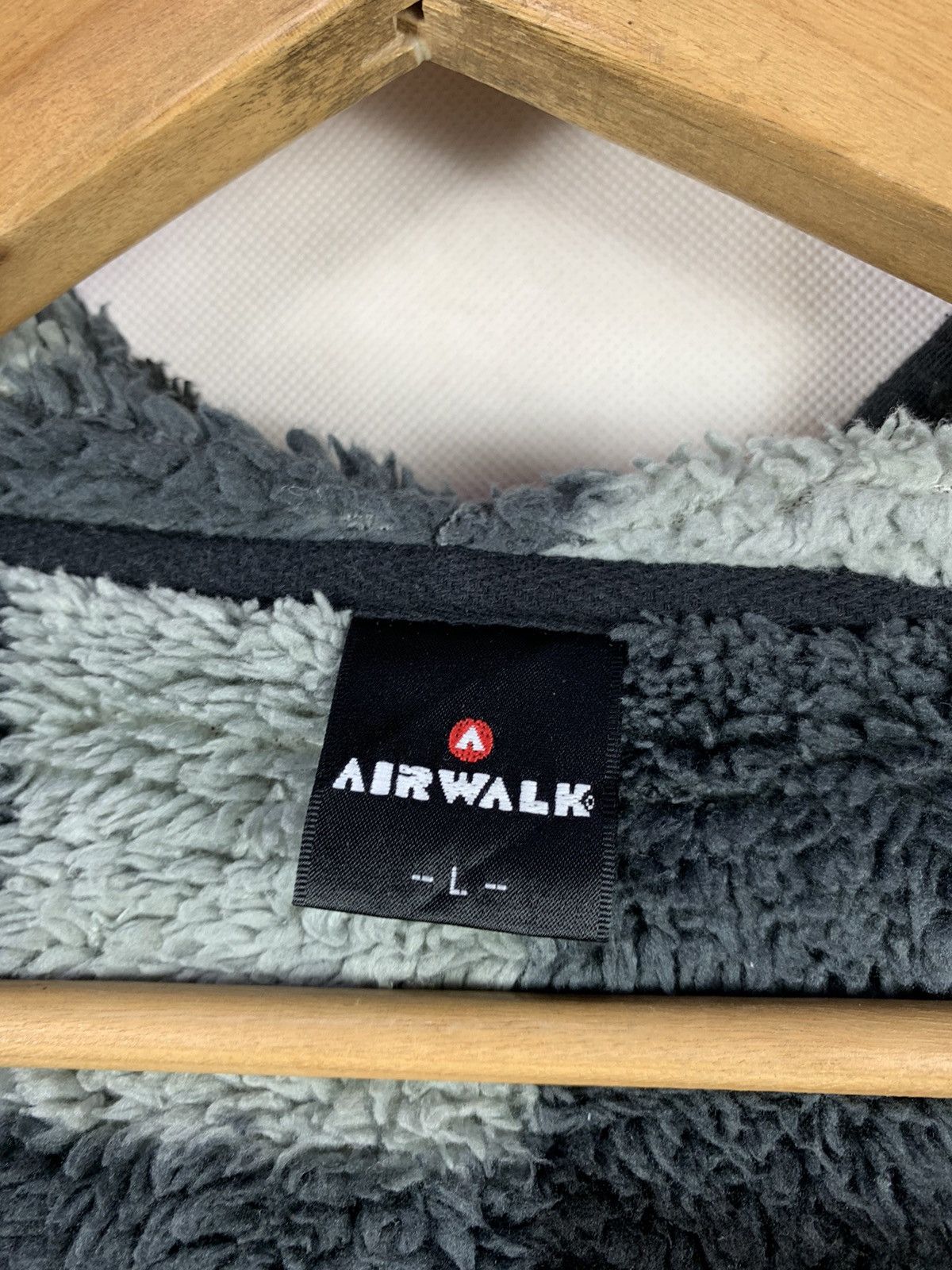 Airwalk Steals! Airwalk Zipper Hoodie Fleece Lining Size US L / EU 52-54 / 3 - 7 Thumbnail