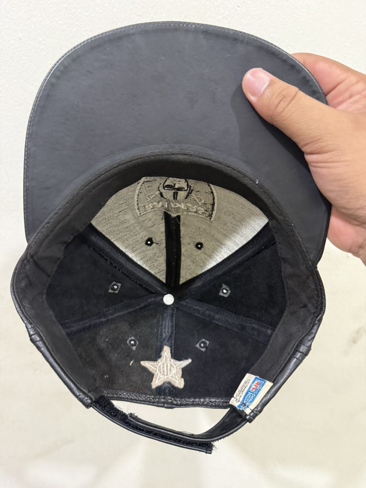NFL 90’s Leather Oakland Raiders Made In USA Size ONE SIZE - 5 Thumbnail